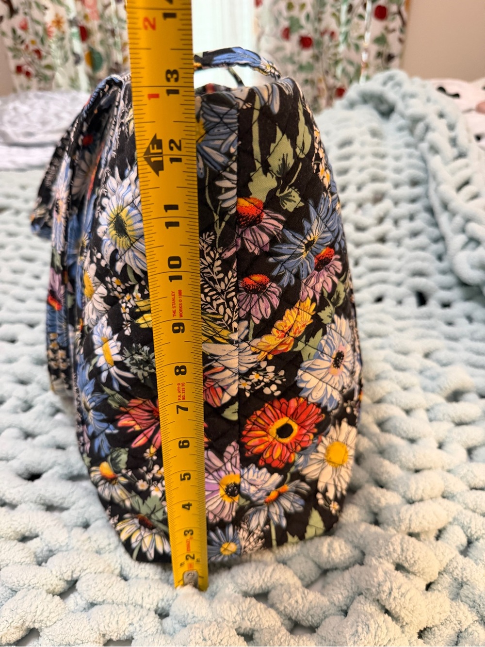 Vera Bradley Black Quilted Floral Tote with Multi-Color Blooms Great Condition - Picture 11 of 17